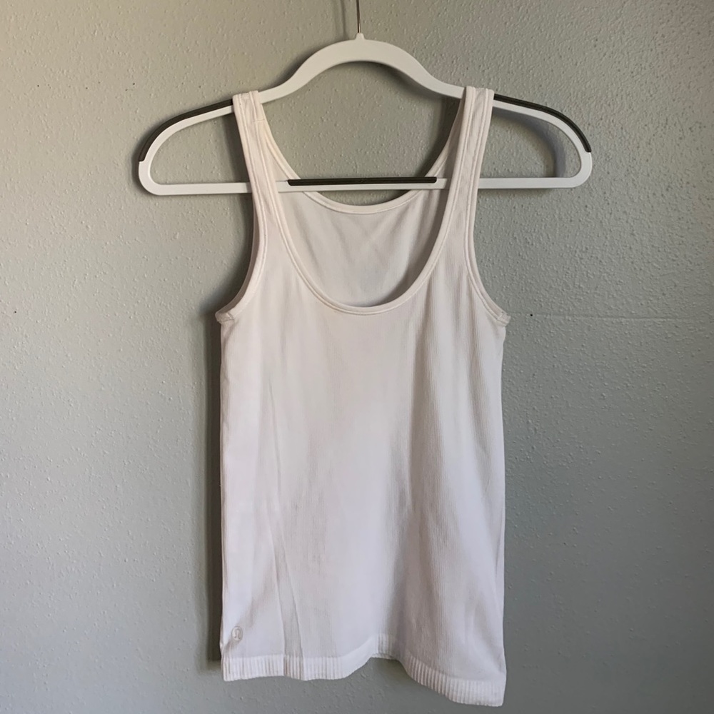 Lululemon scoop neck tank